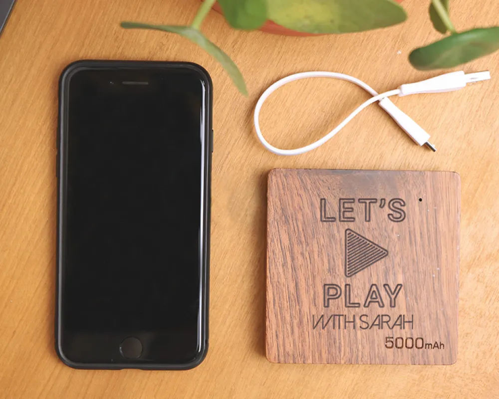 Batterie Externe en bois personnalisable 5000 mAh - Let's Play|Cadeaux.com Online