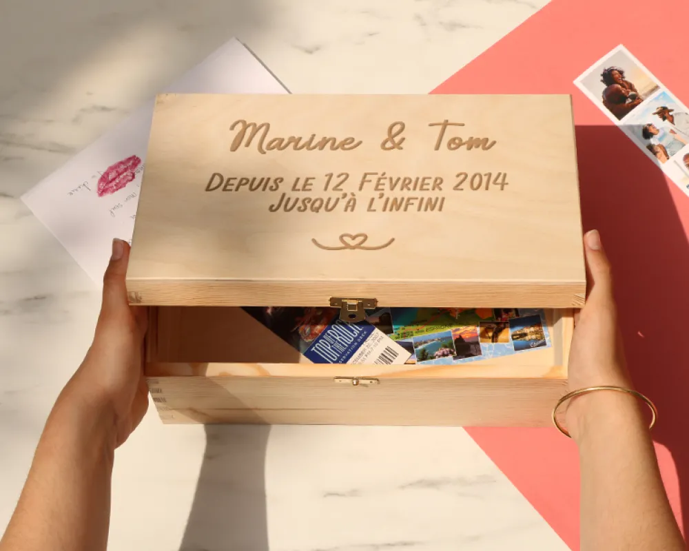 Boite à souvenirs personnalisée - Couple|Cadeaux.com Outlet
