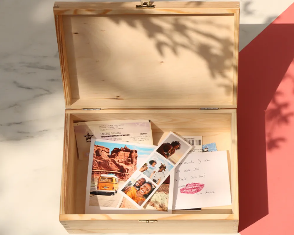Boite à souvenirs personnalisée - Couple|Cadeaux.com Outlet