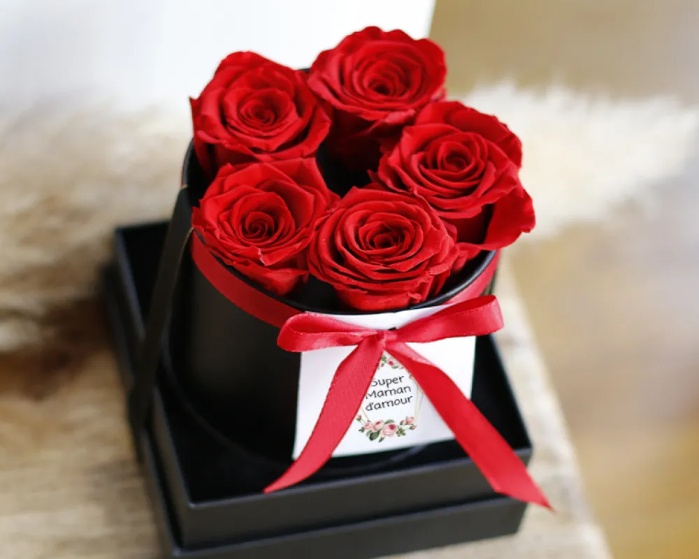 Boîte à roses éternelles personnalisée - Message|Cadeaux.com New