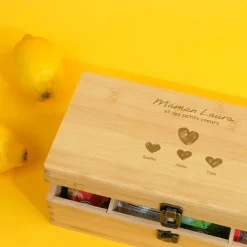 Boîte à thé gravée - Maman et ses petits coeurs|Cadeaux.com Clearance