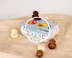 Boîte d'oeufs personnalisable et ses Poussins au chocolat noir, lait et blanc|Cadeaux.com Outlet