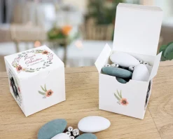 Boîtes à dragées personnalisées avec dragées chocolat et amandes - Mariage bohème|Cadeaux.com Hot