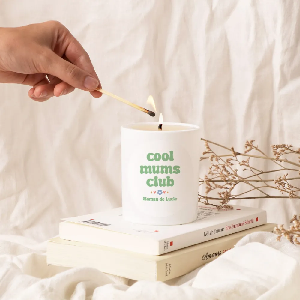 Bougie blanche personnalisée - Cool Mums Club|Cadeaux.com Online