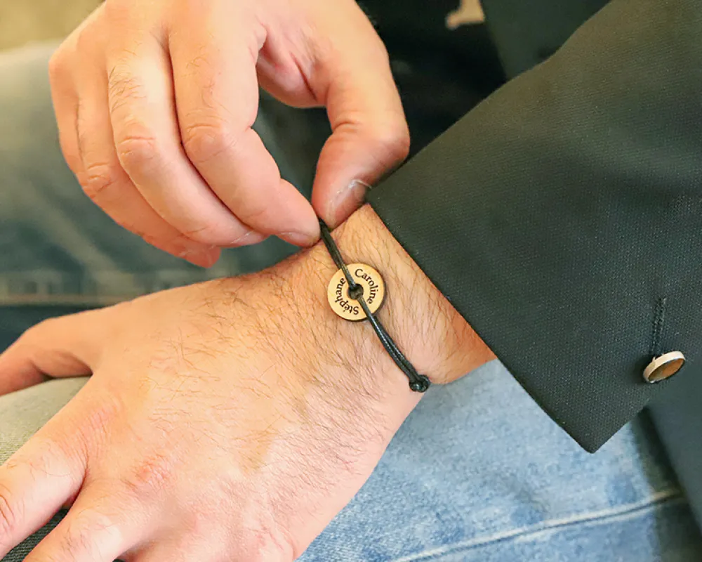 Bracelet cordon avec cible personnalisée en bois|Cadeaux.com Discount