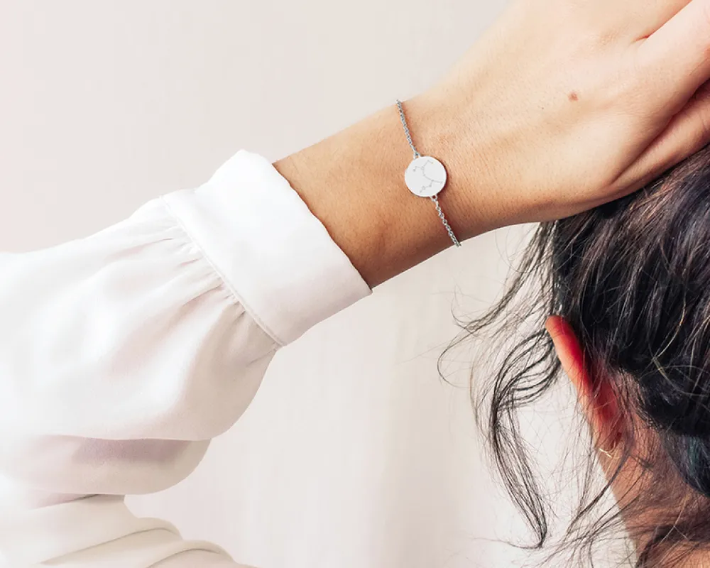 Bracelet personnalisé plaqué or ou argent - Constellations|Cadeaux.com