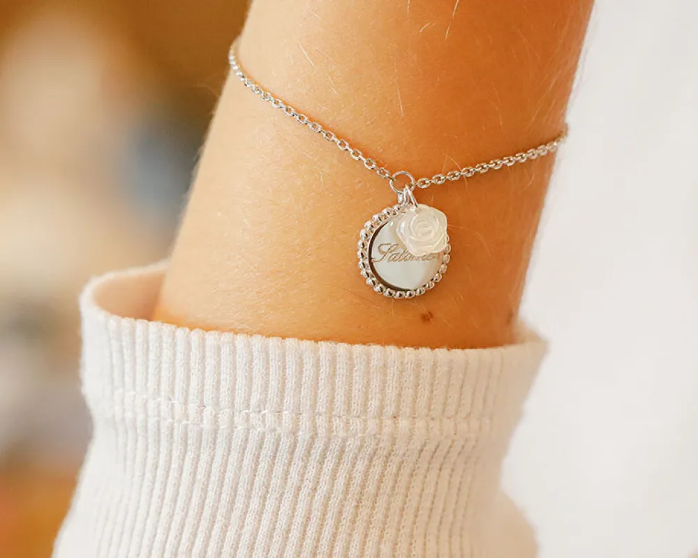Bracelet personnalisable en argent véritable - Rose nacrée|Cadeaux.com Hot