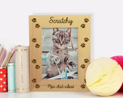 Cadre en bois gravé empreintes chat|Cadeaux.com Clearance