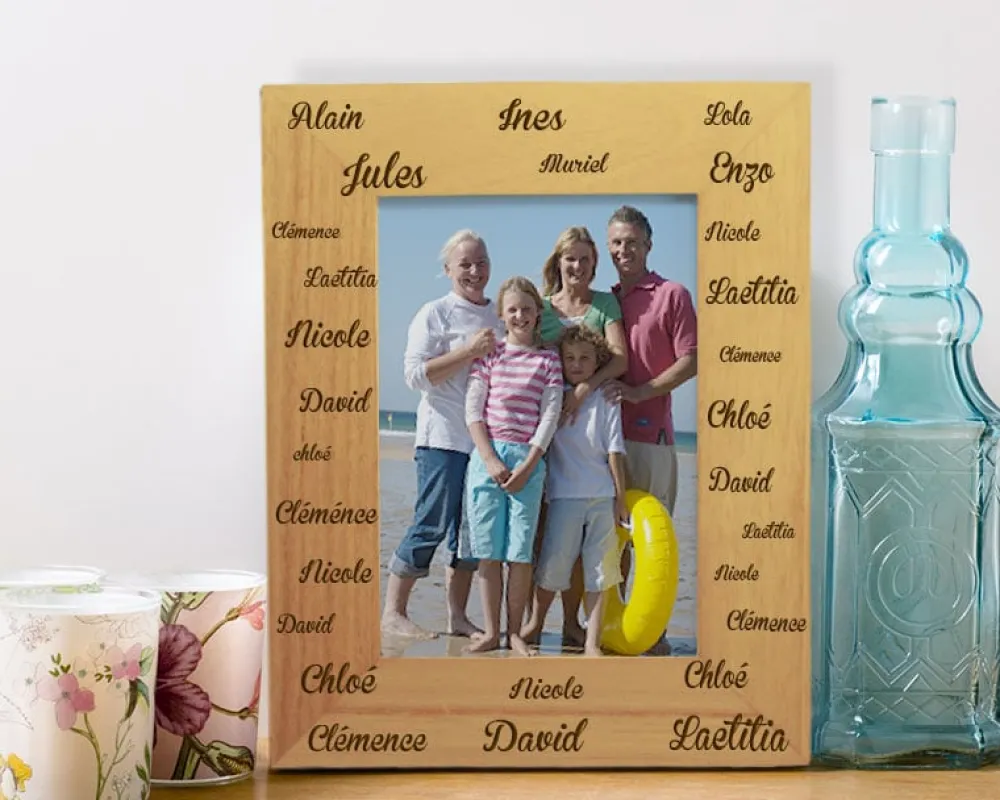 Cadre gravé Famille Prénoms|Cadeaux.com Outlet