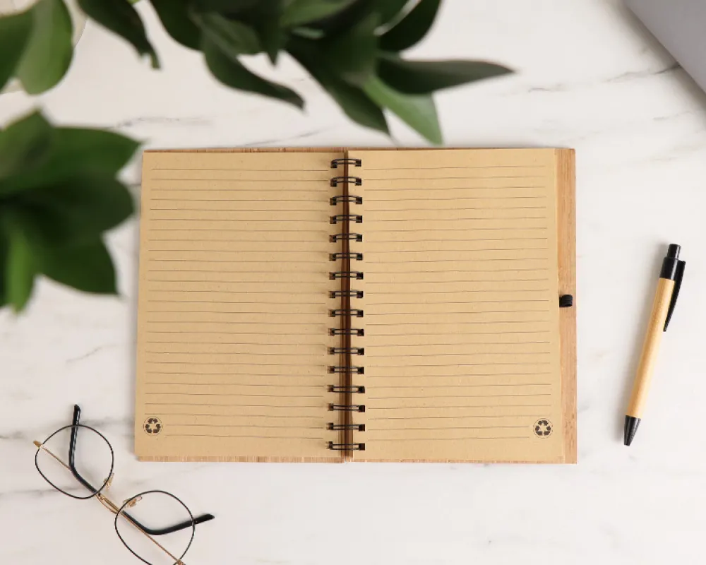 Cahier en bois - Family Circus|Cadeaux.com Outlet