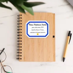 Cahier en bois personnalisé - Merci Maîtresse, Maître et ATSEM|Cadeaux.com Best