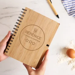 Cahier en bois personnalisé - Chef étoilé|Cadeaux.com Online