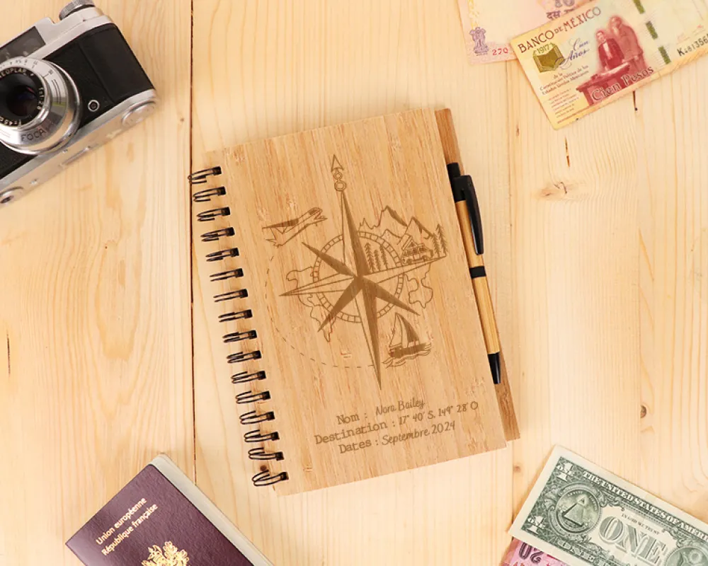 Cahier personnalisé en bois - Voyage|Cadeaux.com Hot