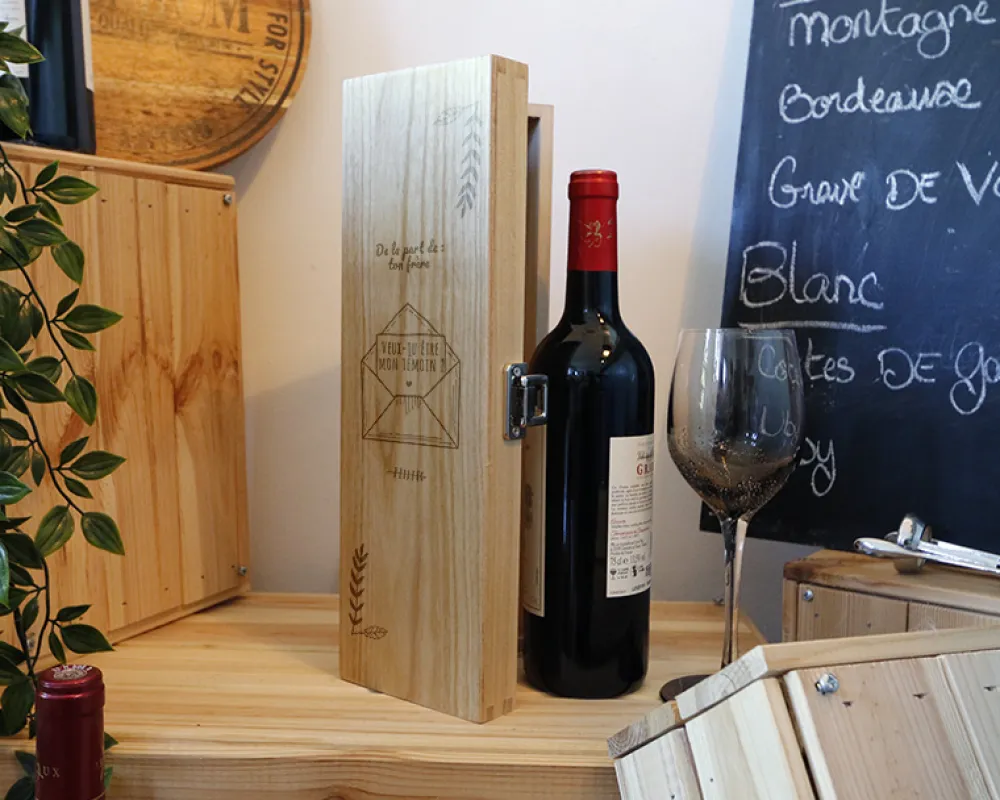 Caisse à vin personnalisée en bois - Veux-tu être ... ?|Cadeaux.com Outlet