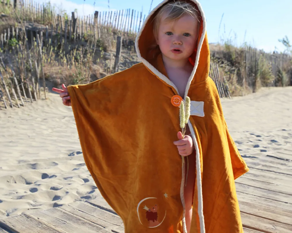 Cape de bain personnalisée brodée - Lion Safran|Cadeaux.com Discount