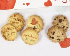 Coffret biscuits Personnalisable aux 3 saveurs - Amour|Cadeaux.com Sale