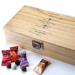 Coffret de chocolats Monbana personnalisé - Acrostiche Maitresse/Maitre|Cadeaux.com Best