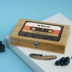 Coffret sommelier personnalisé - Retro K7 audio|Cadeaux.com Sale