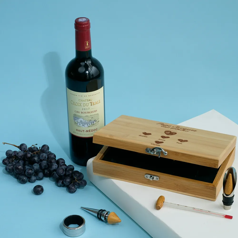 Coffret sommelier personnalisé - 5 accessoires - Papi et ses petits coeurs|Cadeaux.com Hot
