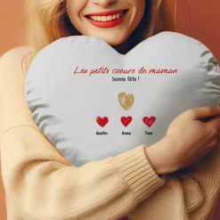 Coussin personnalisé coeur - Maman et ses petits coeurs|Cadeaux.com Best
