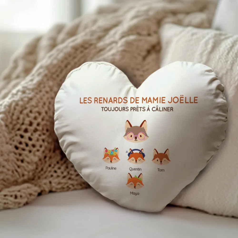 Coussin personnalisé coeur - Mamie Renard et sa meute|Cadeaux.com Outlet