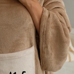 Couverture à manches personnalisée - Bande de potes|Cadeaux.com New