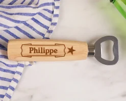 Décapsuleur personnalisé gravé - Prénom|Cadeaux.com Discount