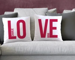 Duo de coussins personnalisés couple - Love|Cadeaux.com