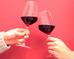 Duo de verres à vin personnalisables - Nid d'amour|Cadeaux.com Online