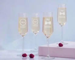 Flûtes à champagne personnalisées couple - Mr & Mrs|Cadeaux.com Sale