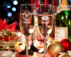 Flûtes à champagne personnalisées couple - Mr & Mrs|Cadeaux.com Sale