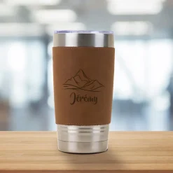Gourde en cuir personnalisée - Montagne|Cadeaux.com New
