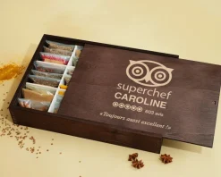 Grand coffret d'épices gravé Cuisine d'Excellence - 36 épices du monde|Cadeaux.com Sale