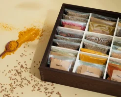 Grand coffret d'épices gravé Cuisine d'Excellence - 36 épices du monde|Cadeaux.com Sale