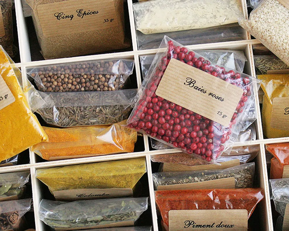 Grand coffret d'épices gravé « L'amour de cuisiner » - 36 épices du monde|Cadeaux.com Discount