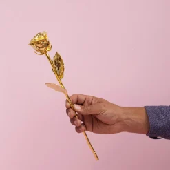 Grande rose en or dans son écrin personnalisable - Date Marquante|Cadeaux.com New