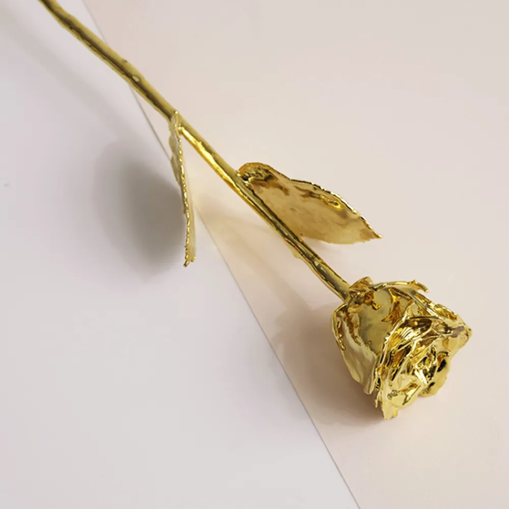 Grande rose en or dans son écrin personnalisable - Date Marquante|Cadeaux.com New