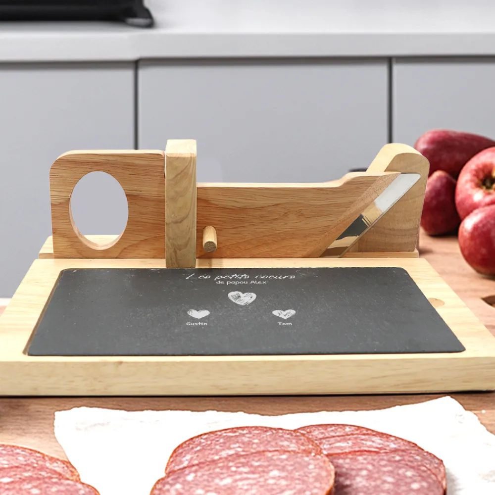 Guillotine à saucisson personnalisée - Papa et ses petits coeurs|Cadeaux.com Online
