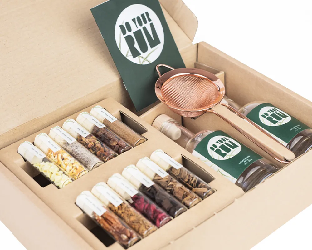 Kit de fabrication de rhum avec un verre personnalisé|Cadeaux.com Clearance