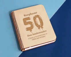 Lampe livre lumineux personnalisé anniversaire - Ballons|Cadeaux.com Best