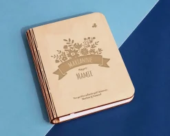 Lampe livre lumineux personnalisé - Mamie Fleurie|Cadeaux.com Online