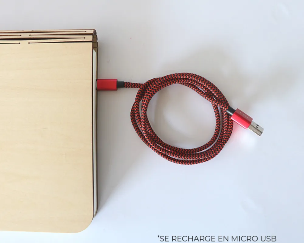 Lampe livre lumineux personnalisé - Mamie Fleurie|Cadeaux.com Online