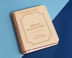 Lampe livre lumineux personnalisé - Couverture Classique|Cadeaux.com Discount