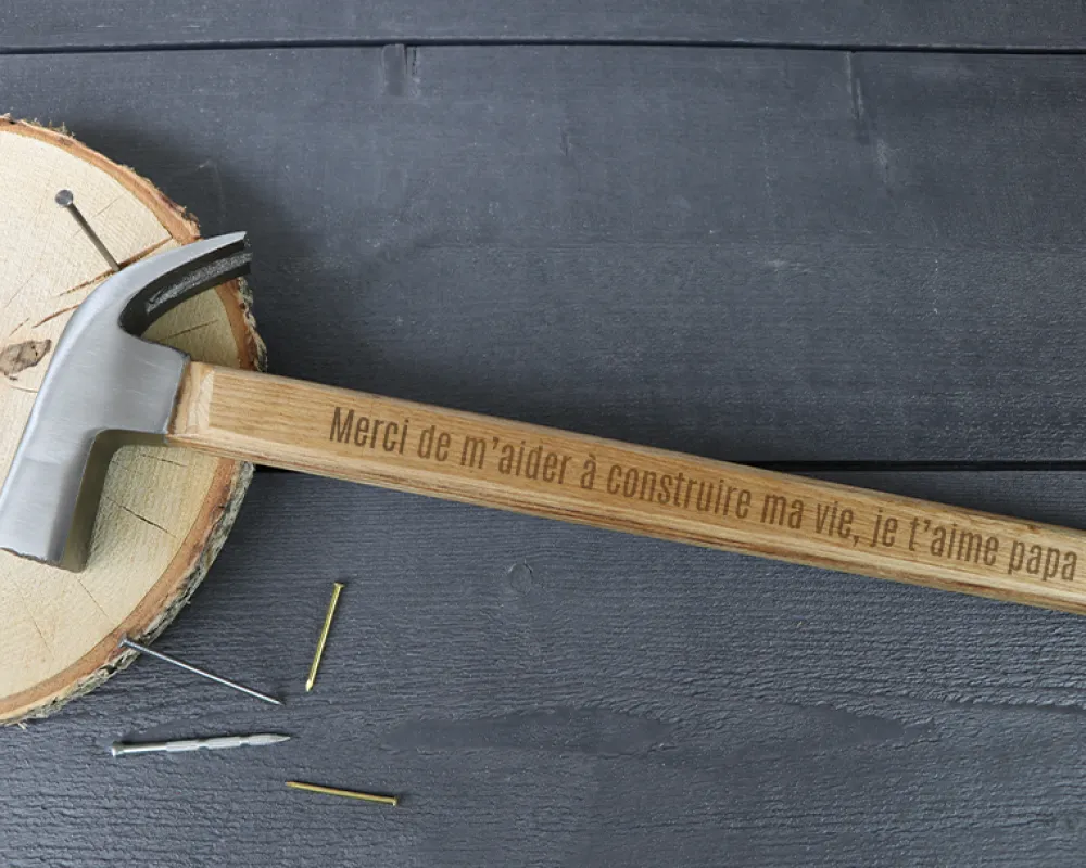 Marteau gravé personnalisé - Message|Cadeaux.com