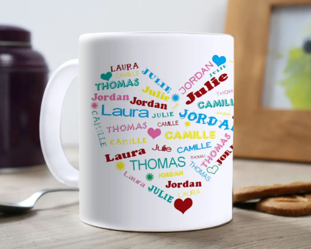Mug personnalisé prénoms - Coeur Famille|Cadeaux.com Discount