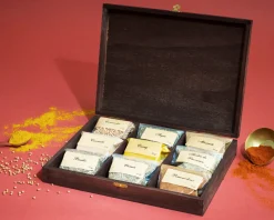 Petit coffret d'épices gravé Festival du barbecue - 9 épices du monde|Cadeaux.com Outlet