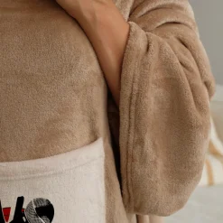 Plaid à manches personnalisé - The Buzz|Cadeaux.com