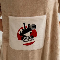 Plaid à manches personnalisé - The Buzz|Cadeaux.com