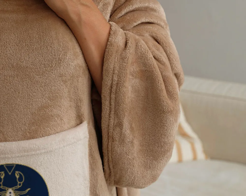 Plaid à manches personnalisé - Signe Astrologique|Cadeaux.com