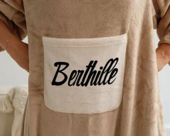 Plaid à manches personnalisé - Prénom|Cadeaux.com Sale